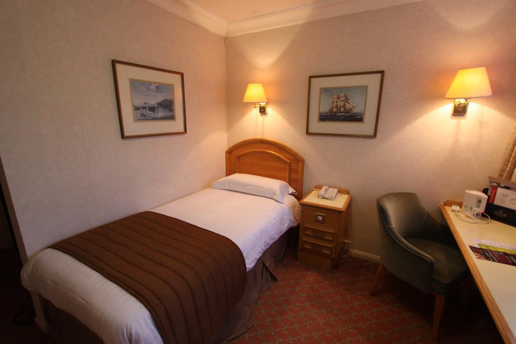Swallow Churchgate Hotel Harlow Oda fotoğraf