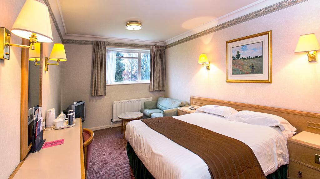 Swallow Churchgate Hotel Harlow Oda fotoğraf