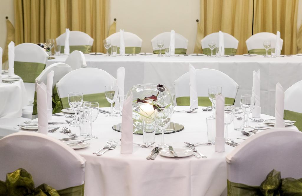 Swallow Churchgate Hotel Harlow Dış mekan fotoğraf