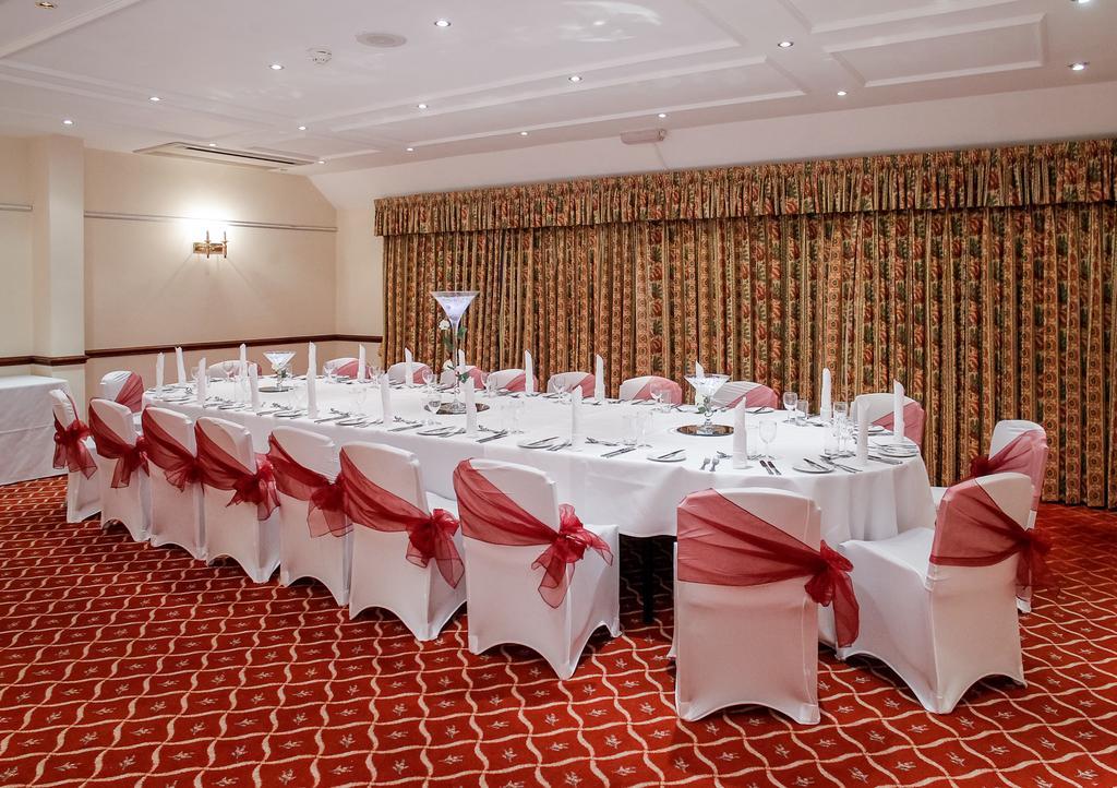 Swallow Churchgate Hotel Harlow Dış mekan fotoğraf