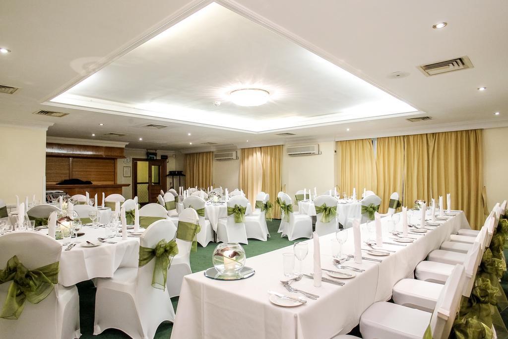 Swallow Churchgate Hotel Harlow Dış mekan fotoğraf